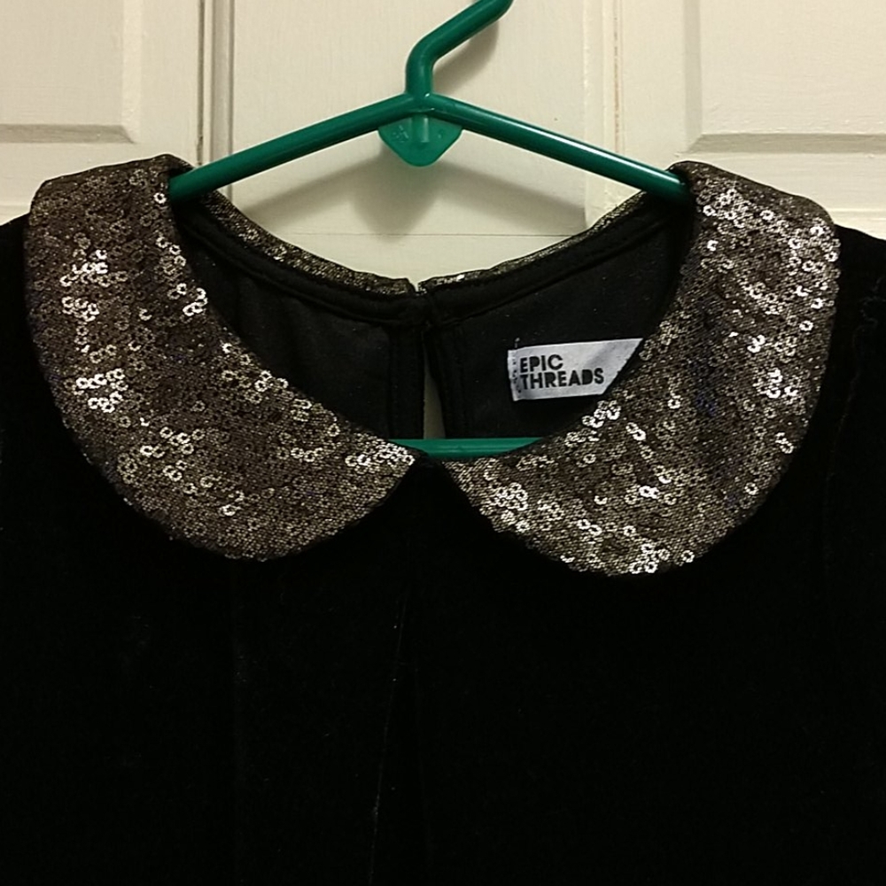 Dress - Picture 3 of 3